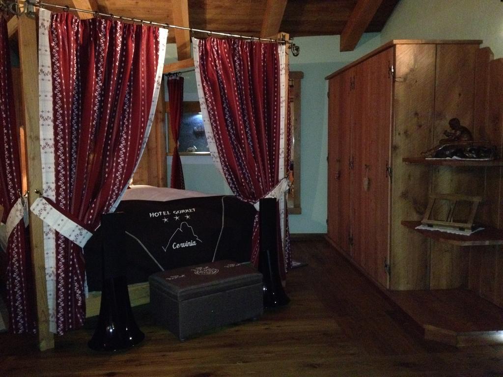 Hotel Meuble Gorret Бройл-Червиня Стая снимка